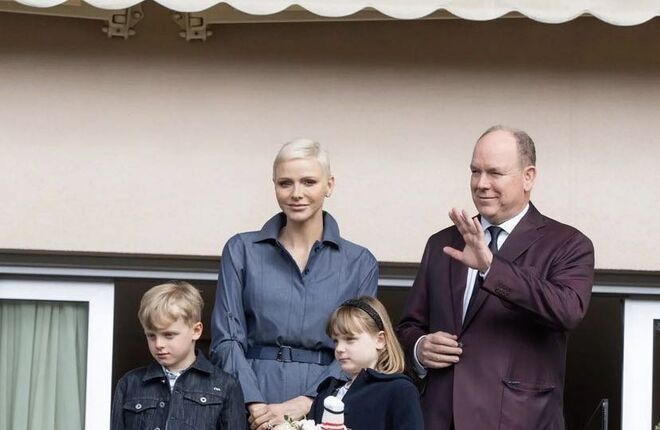 Voici: князь Альбер будет платить княгине Шарлен 12 млн евро за исполнение королевских обязанностей