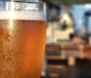 Немецкие пивовары предупредили о нехватке пивных бутылок