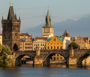 Чехия решила не выдавать визы россиянам до апреля следующего года