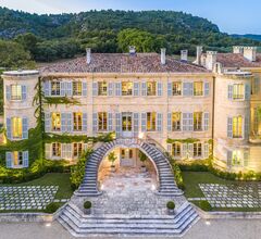 Роскошный отель в Провансе предлагает пожить в замке