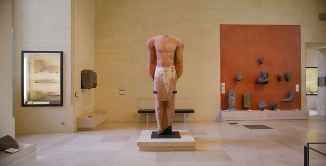 В Лувре выставят древнюю статую из региона Аль-Ула | Фото