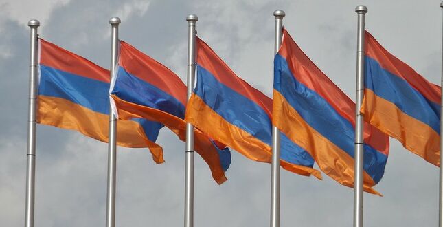 В Ереване протестующие требуют отставки премьера Пашиняна