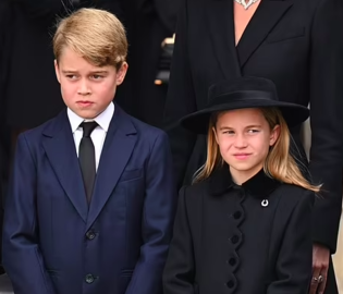 Юный принц Джордж сказал, что его отец скоро станет королем и однокласснику следует быть осторожнее