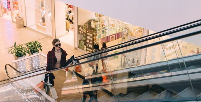 Lancome, Yves Saint Laurent и Giorgio Armani вернутся в Россию