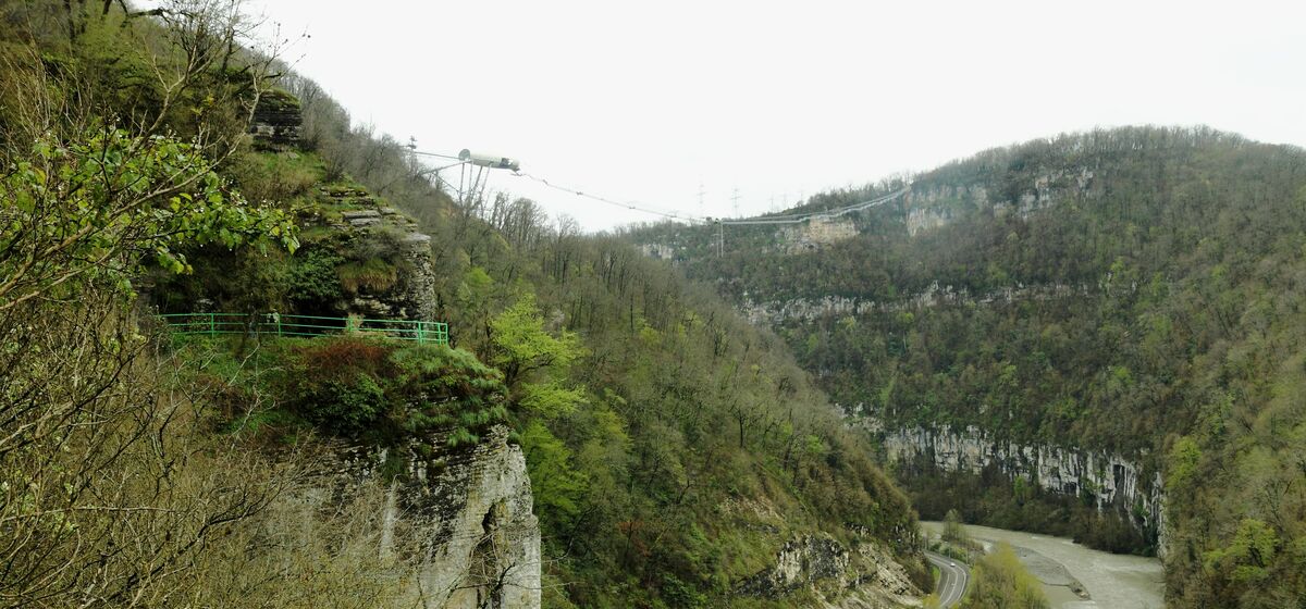 Ахштырское ущелье