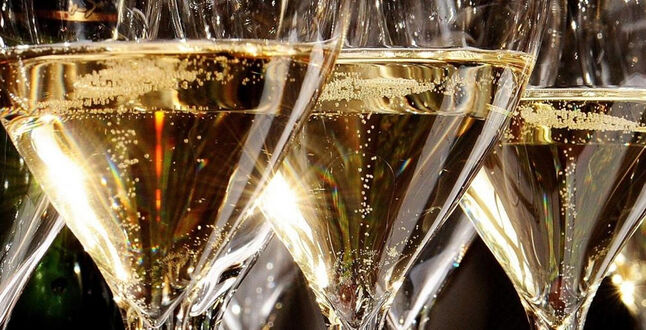 В Bigati Bar предложат шампанское без ограничений за 3500 рублей