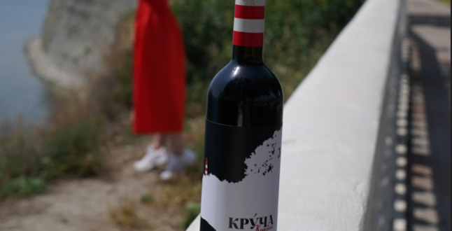 Названо лучшее российское красное вино стоимостью до 1000 рублей