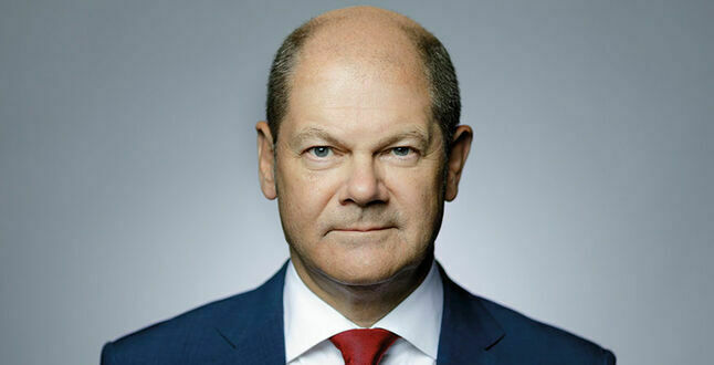 Стало известно, о чем говорили по телефону Путин и Шольц