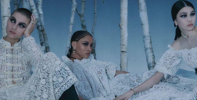 Бутик Dior в Киеве разрисовали за «поддержку» России