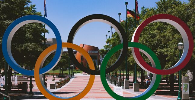 Глава МОК высказался об отстранении российских спортсменов от соревнований