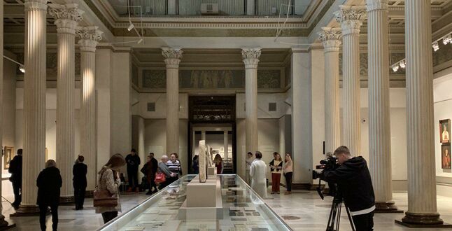 В Пушкинском музее открывается выставка, посвященная письменности