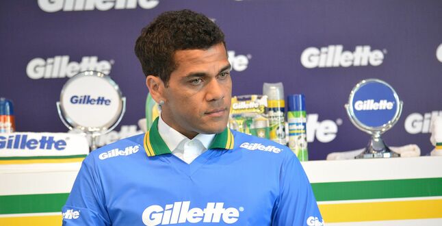 Знаменитого игрока «Барселоны» обвинили в сексуальных домогательствах