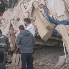 В Турции произошло землетрясение, разрушены тысячи домов