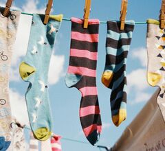 Шведы надели непарные носки в честь Дня человека с синдромом Дауна