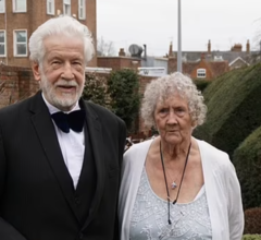 Британская пара поженилась спустя 60 лет после разлуки