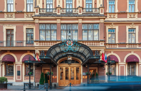 Гостям «Гранд Отеля Европа» подарят билеты на выставку «Первая позиция. Русский балет»