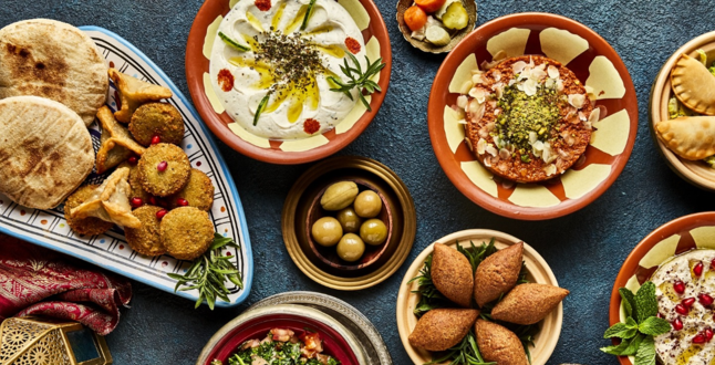 Стамбульские отели предлагают провести Рамадан с видом на Босфор