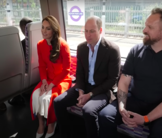 Кейт Миддлтон и принц Уильям приехали в паб на метро