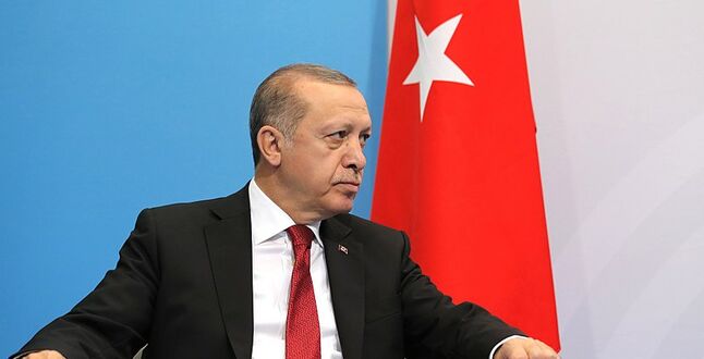 Эрдоган не набирает необходимых голосов в первом туре президентских выборов