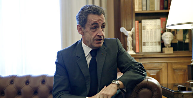 Экс-президента Франции Саркози приговорили к году заключения