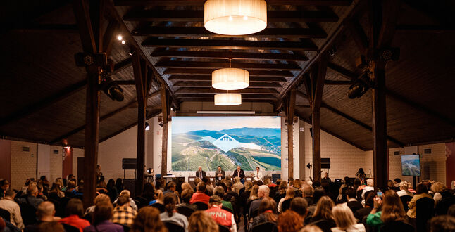 В Абрау-Дюрсо обсудили перспективы развития винного туризма в России