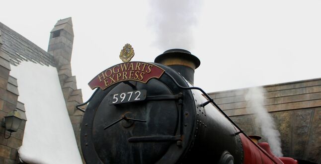 На табло вокзала в Петербурге появился поезд в Хогвартс