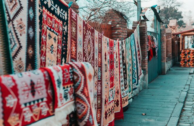 Мэр Тбилиси назвал лицемерами выступающих против приезда российских туристов