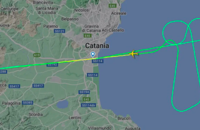 Раздраженный пилот Lufthansa нарисовал пенис над Сицилией