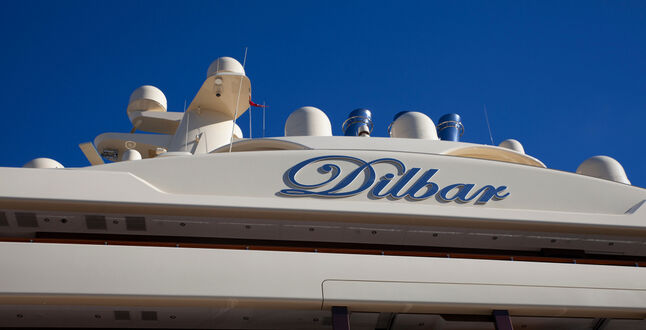 Алишер Усманов подал в суд на немецкие власти из-за обыска на своей яхте