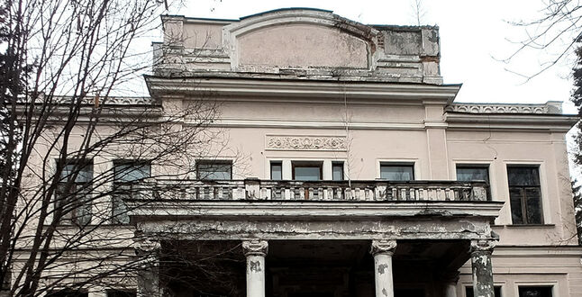 Бывшую дачу Сталина в Подмосковье выставят на торги