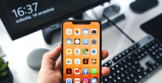 Во Франции обнаружили повышенное излучение у iPhone 12