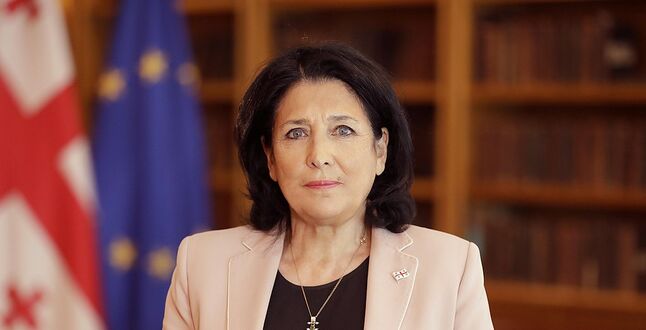 Президент Грузии не собирается уходить в отставку на фоне решения суда об импичменте