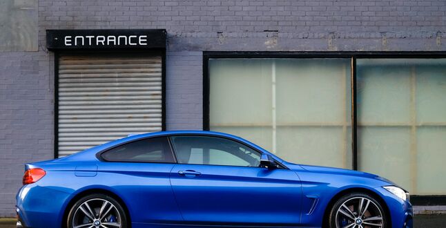 В Латвии хотят конфисковывать машины у россиян и отдавать их украинцам