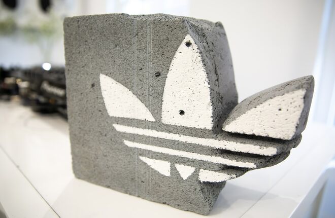 Adidas вернется в Россию весной под новым названием