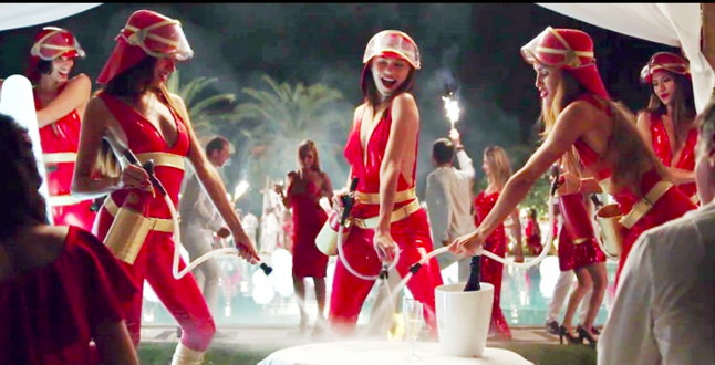 Участниц секс-вечеринок выселяют с виллы Берлускони