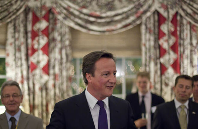 Дэвид Кэмерон стал министром иностранных дел Великобритании