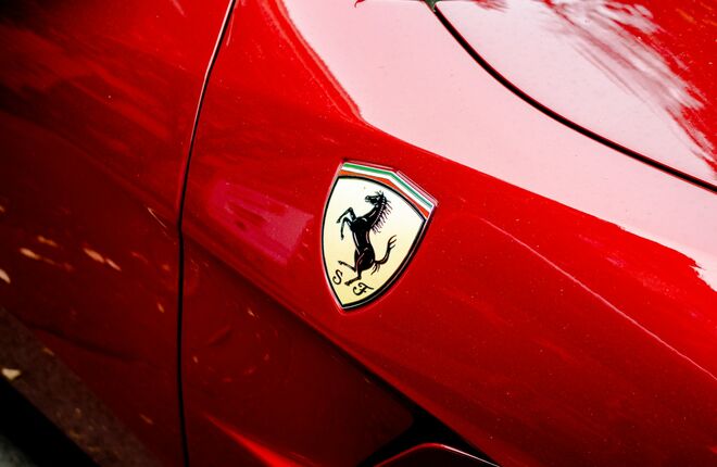 Ferrari 250 GTO 1962 года продали за рекордные 51,7 млн долларов