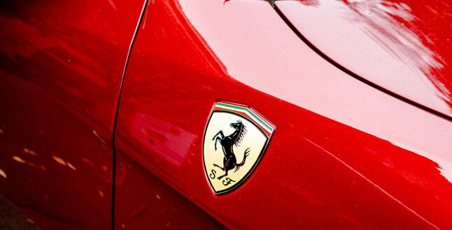 Ferrari 250 GTO 1962 года продали за рекордные 51,7 млн долларов
