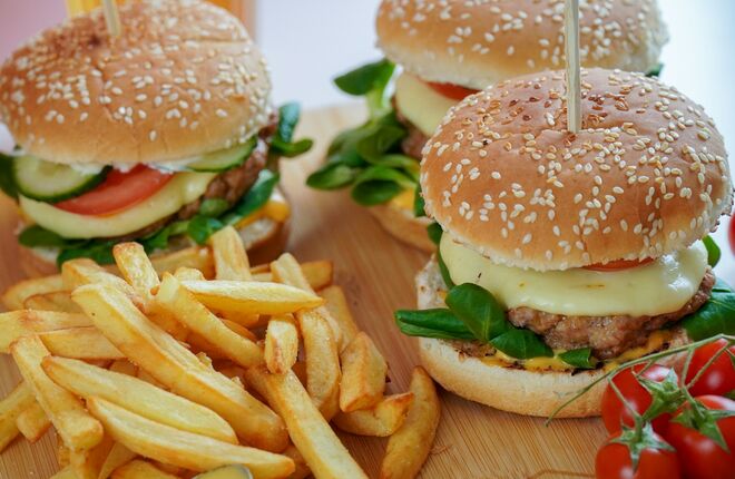 Британские ученые выяснили, что фастфуд снижает интеллект