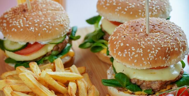 Британские ученые выяснили, что фастфуд снижает интеллект