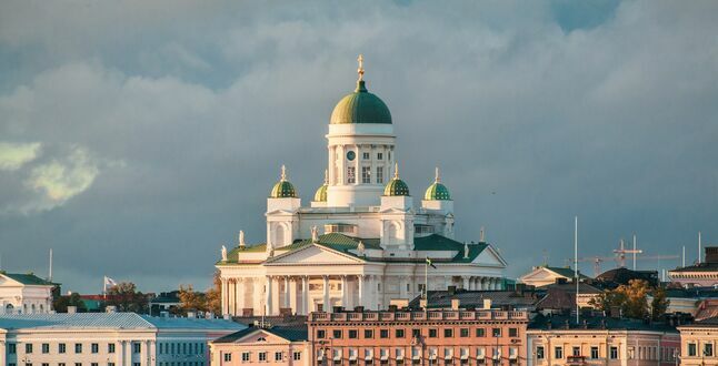 Премьер Финляндии заявил о готовности закрыть все КПП на границе с РФ