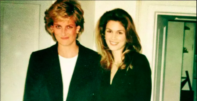 Синди Кроуфорд опубликовала архивное фото с принцессой Дианой