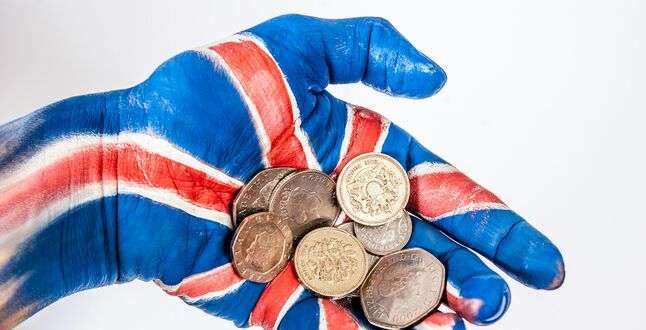 В Британии нашли ценные монеты в носке