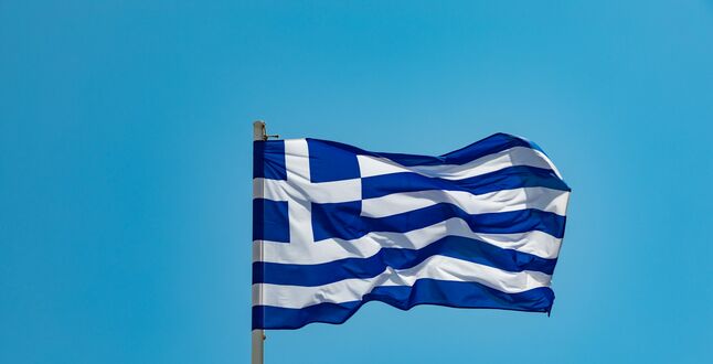 Греция узаконила однополые браки