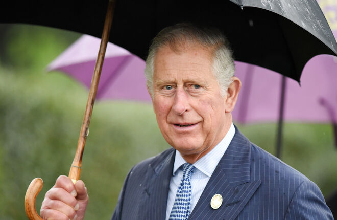 Карл III обратился за поддержкой к православному монаху на Афоне Карл III обратился за поддержкой к православному монаху на Афоне