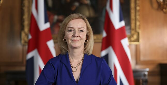 Лиз Трасс предложила запретить прописывать детям блокаторы полового созревания