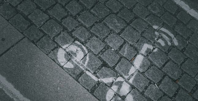 В Сочи сократили количество зон для электросамокатов