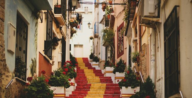 Испания закроет программу «золотых виз»