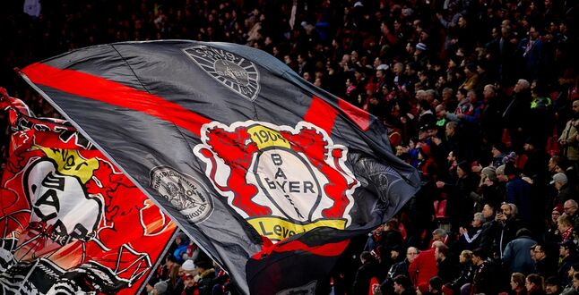 «Бавария» впервые за 12 лет не смогла выиграть чемпионат Германии по футболу