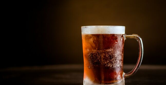 Британцы за 25 минут выпили весь алкоголь в самолёте до Турции